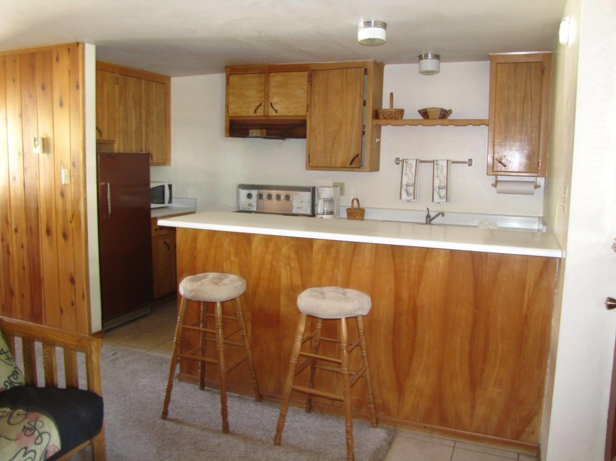 Kern Riverfront Lodge Кернвилл Экстерьер фото